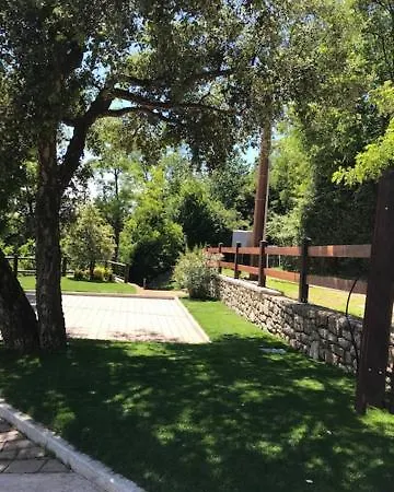 לינה וארוחת בוקר Le Lanterne 3*